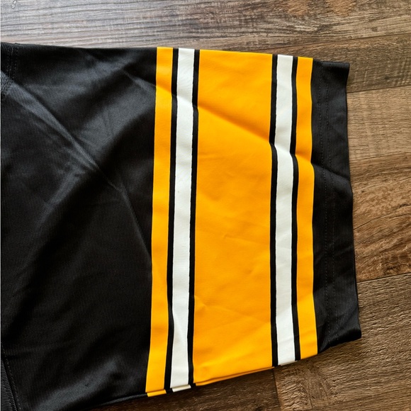 NWOT - Pittsburgh Steelers NFL Jersey (Small Damage) - Picture 4 of 10